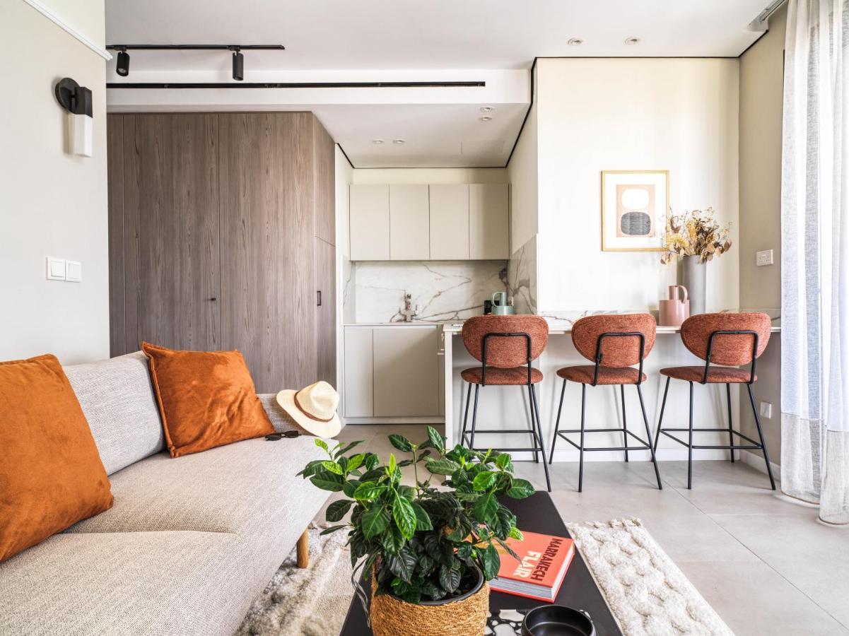 Liv Mackenzie Beach Suites Larnaca Adults Only Εξωτερικό φωτογραφία