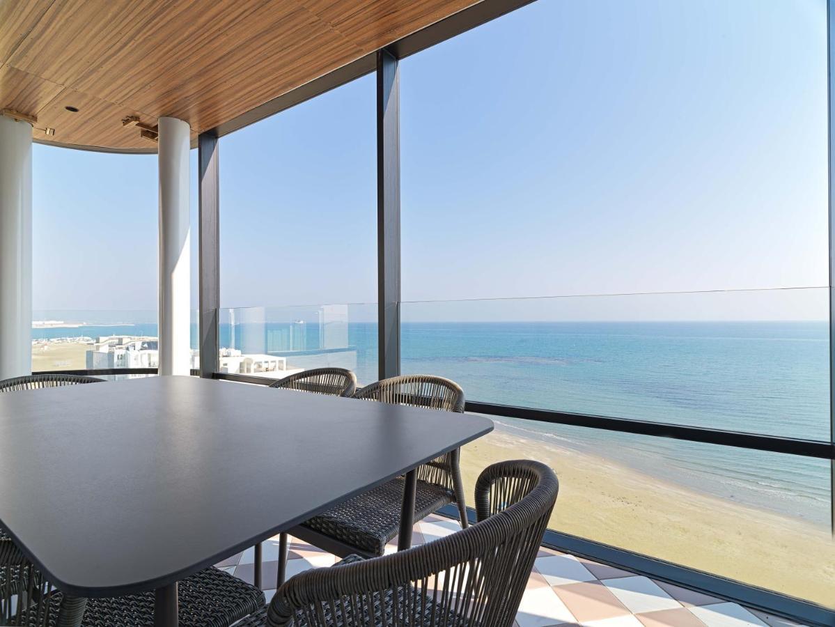 Liv Mackenzie Beach Suites Larnaca Adults Only Εξωτερικό φωτογραφία