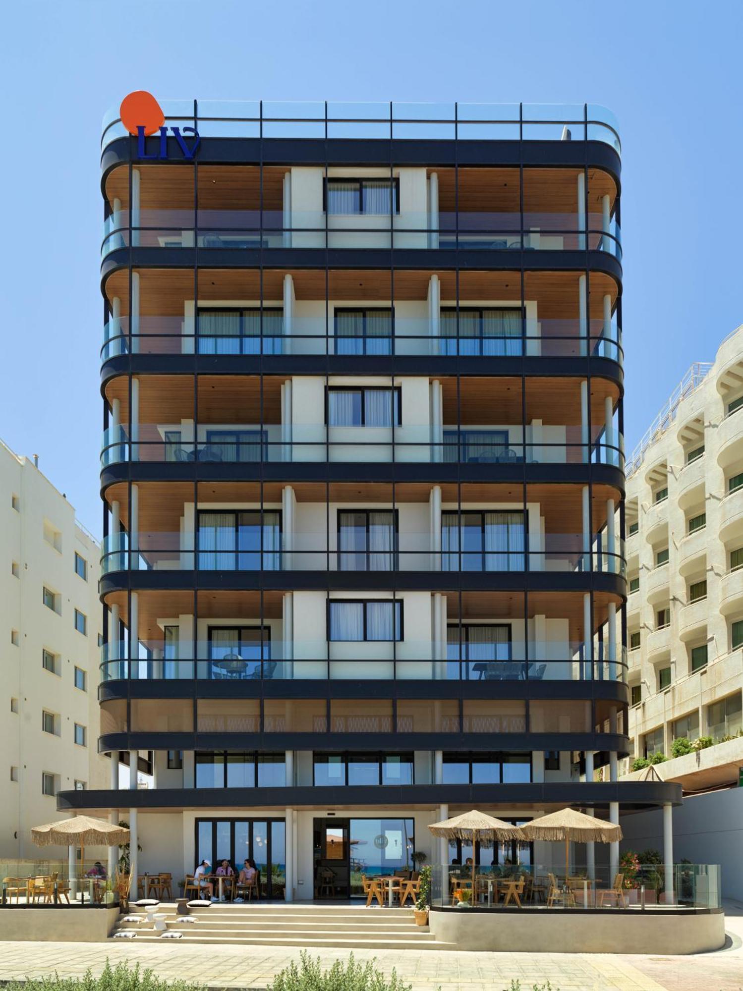 Liv Mackenzie Beach Suites Larnaca Adults Only Εξωτερικό φωτογραφία