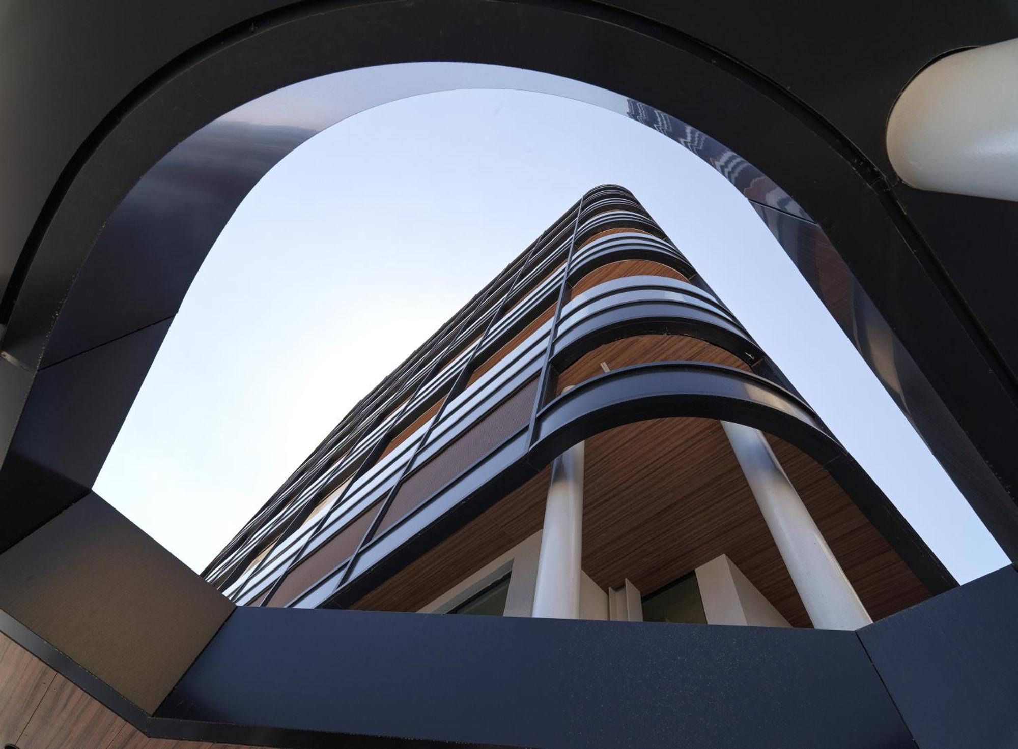 Liv Mackenzie Beach Suites Larnaca Adults Only Εξωτερικό φωτογραφία