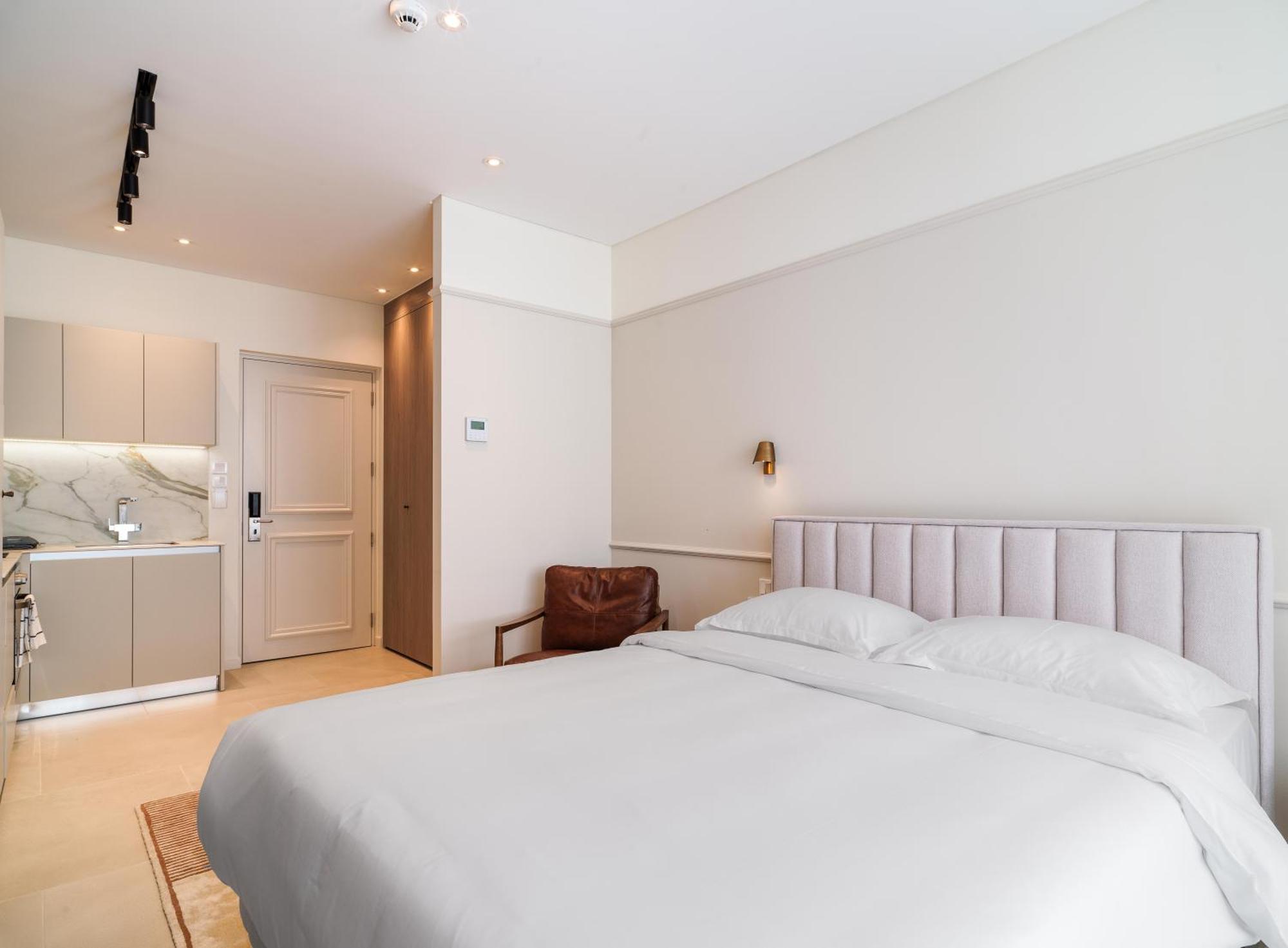 Liv Mackenzie Beach Suites Larnaca Adults Only Εξωτερικό φωτογραφία