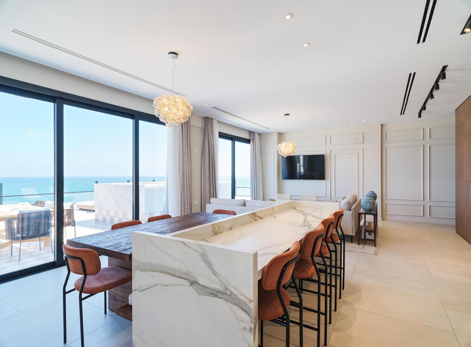 Liv Mackenzie Beach Suites Larnaca Adults Only Εξωτερικό φωτογραφία